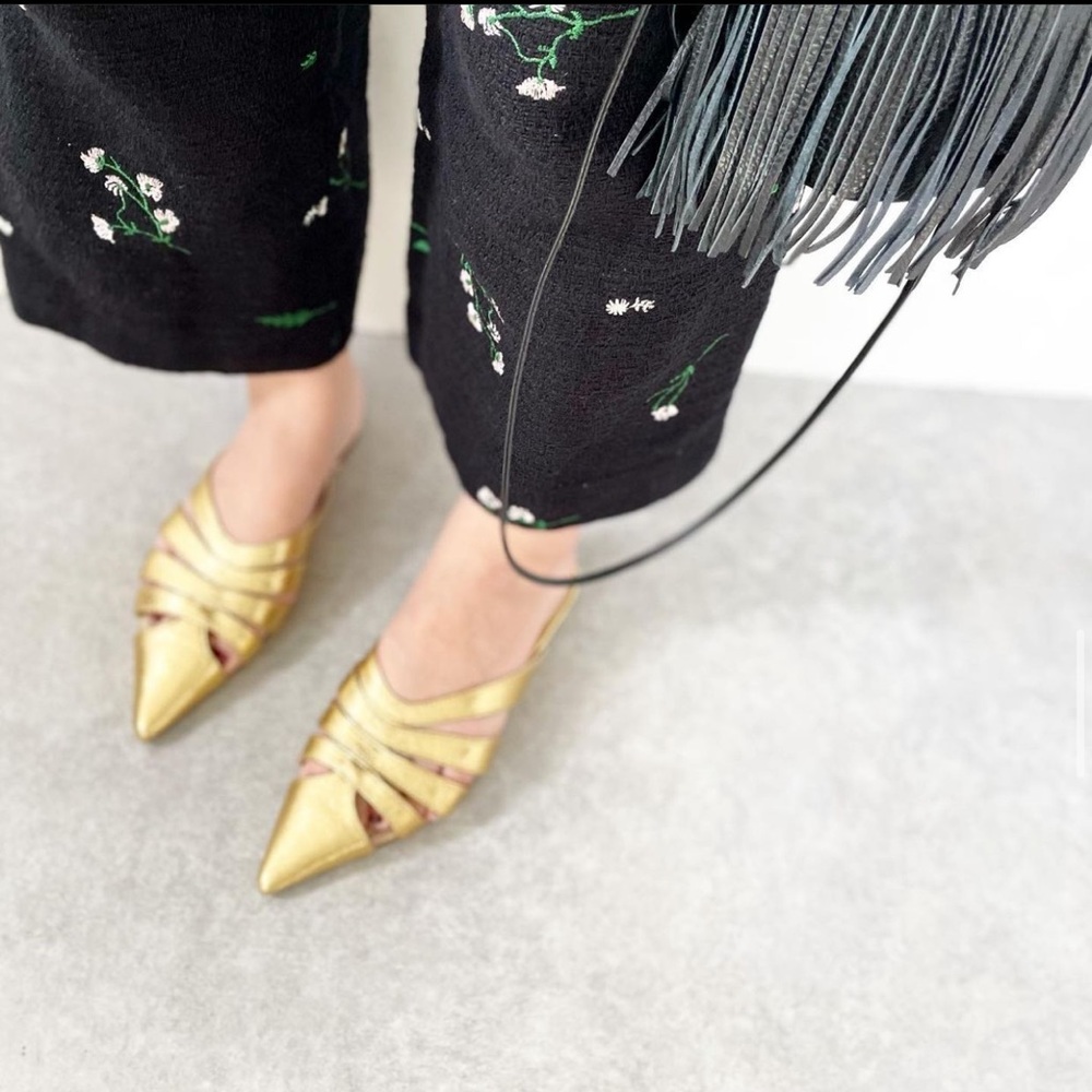 NWOT Zara Gold Metallic Pointed Toe Mules - Picture 2 of 9